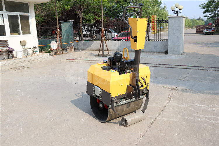 引起小型壓路機(jī)價(jià)格不穩(wěn)定的原因是什么原因呢？