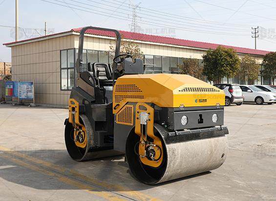  振動壓路機(jī)購買的三點(diǎn)建議